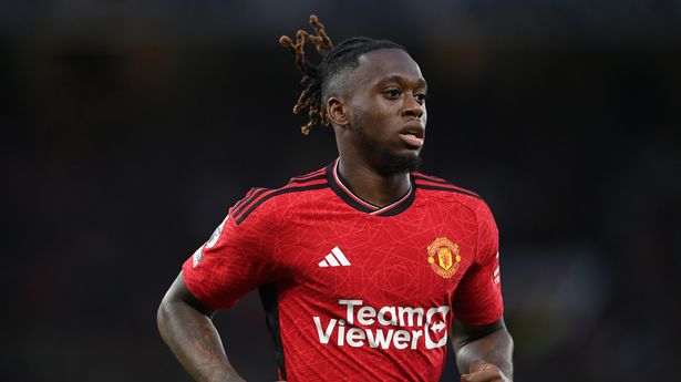 Aaron Wan-Bissaka in action for Manchester United.