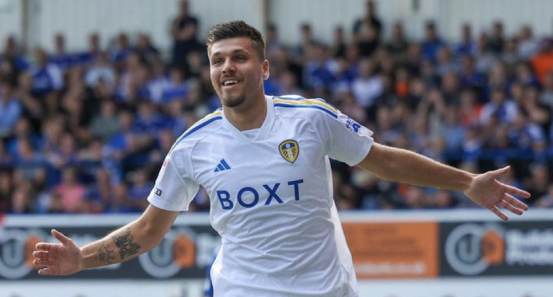 Joel Piroe in action for Leeds.